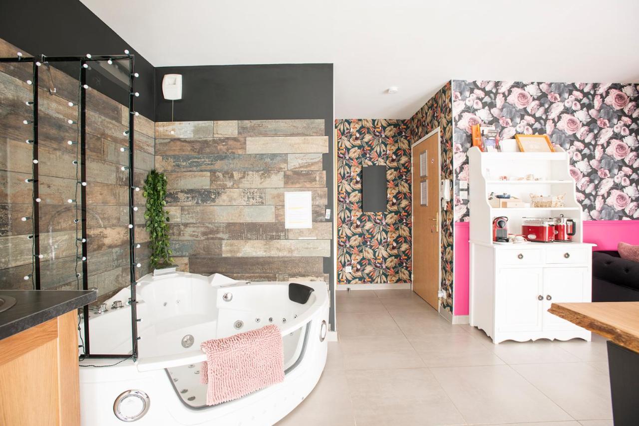 Romantisme Et Glamour 2 Avec Spa , Clim Et Jardin Dijon Exterior foto